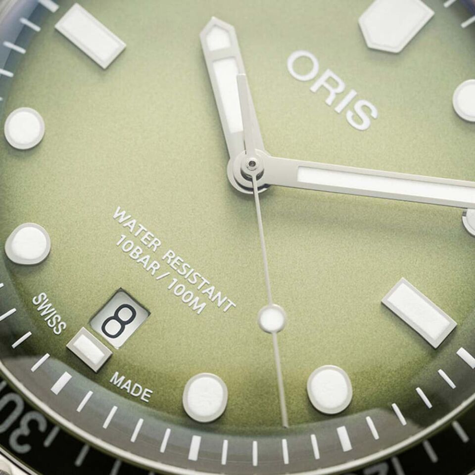 Oris Divers Sixty-Five Date – 01 733 7707 4057-07 8 20 18